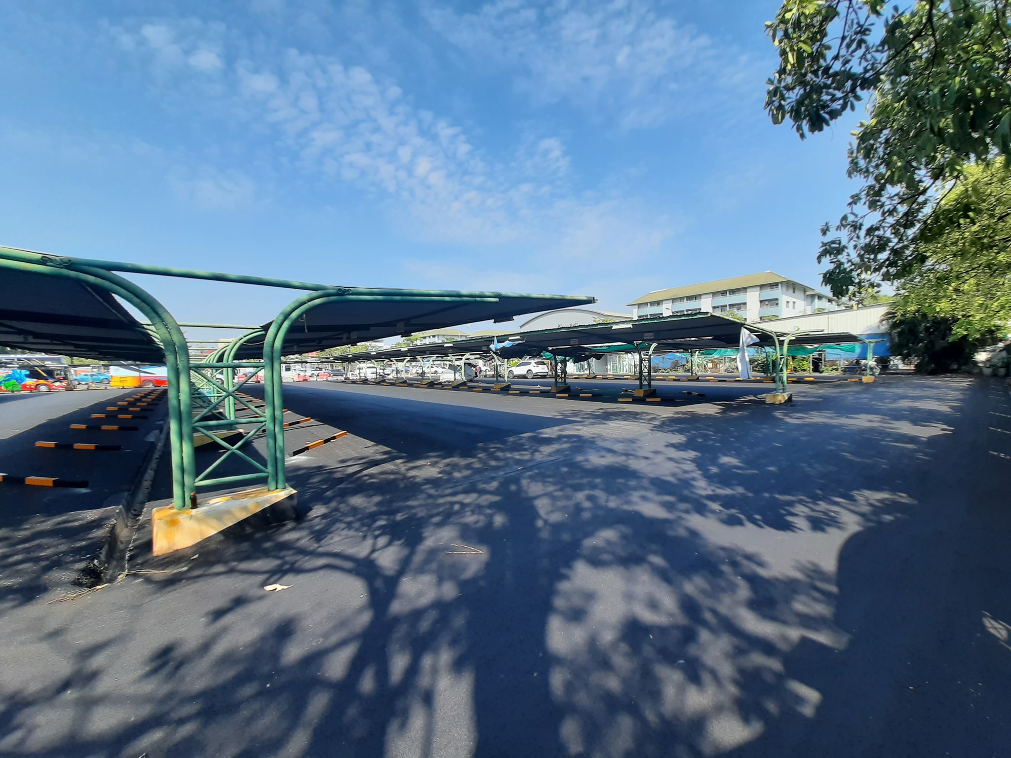 ราดยางและปูยางมะตอย